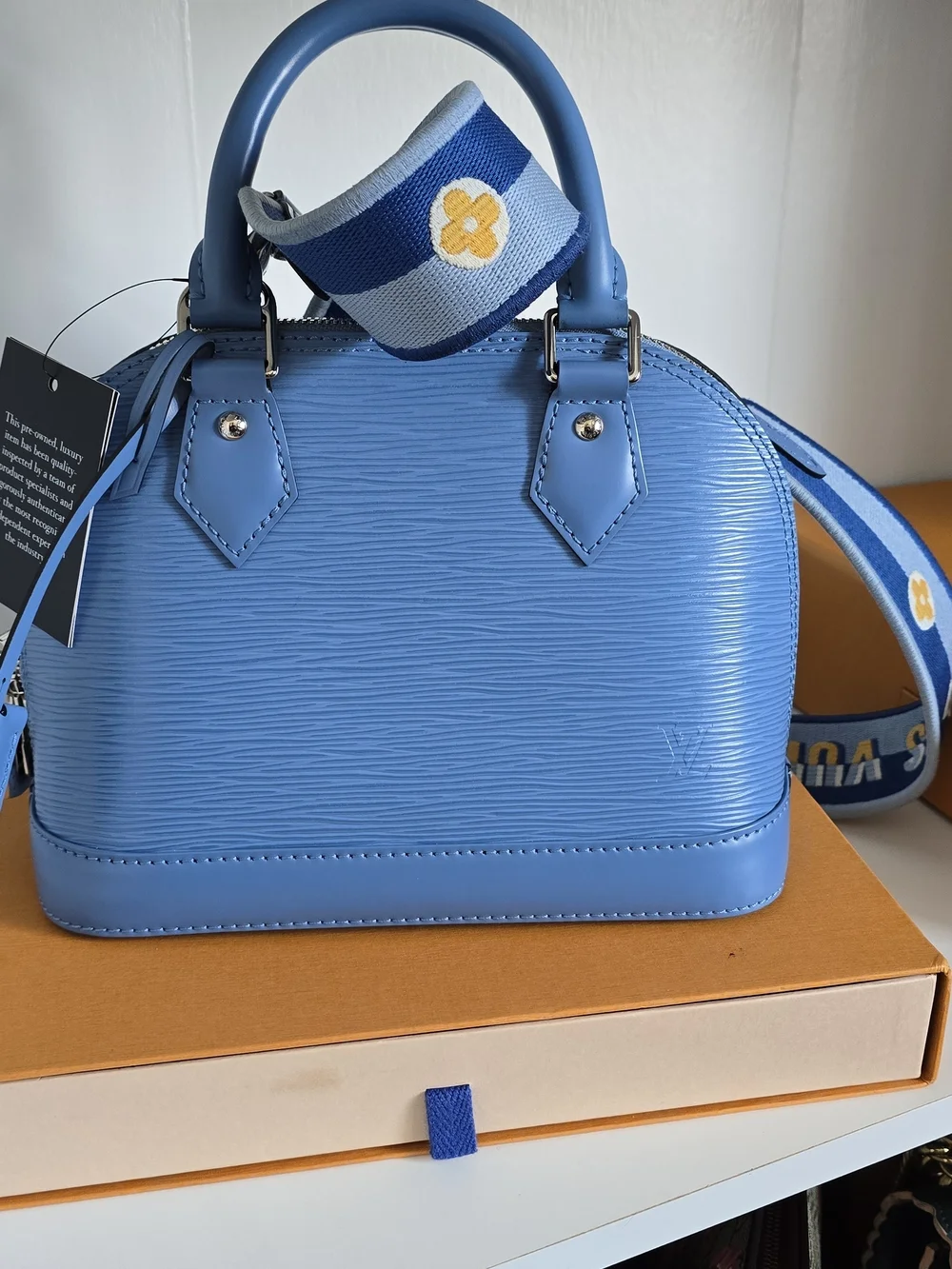 🛑SOLD🛑 LV BLUE EPI BB ALMA - Picture 2 of 6
